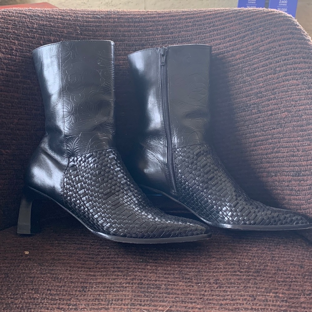 Brazilian Learher Black Boot - Picture 2 of 5